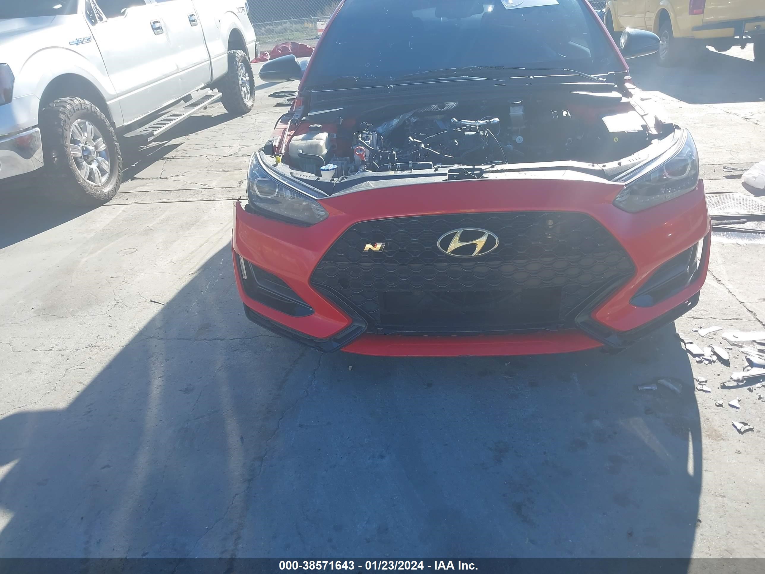 Photo 11 VIN: KMHT36AH6LU003375 - HYUNDAI VELOSTER 