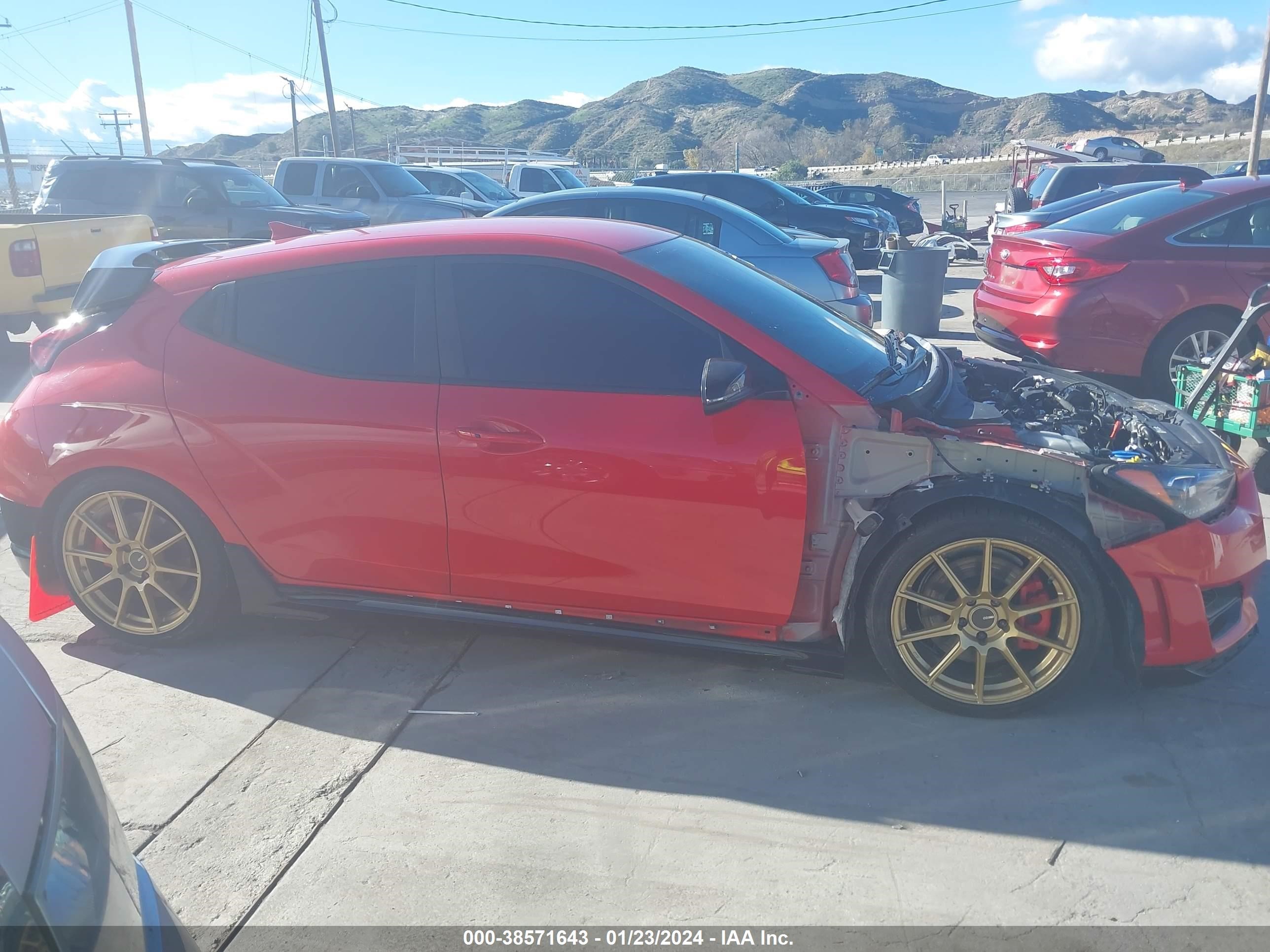 Photo 12 VIN: KMHT36AH6LU003375 - HYUNDAI VELOSTER 