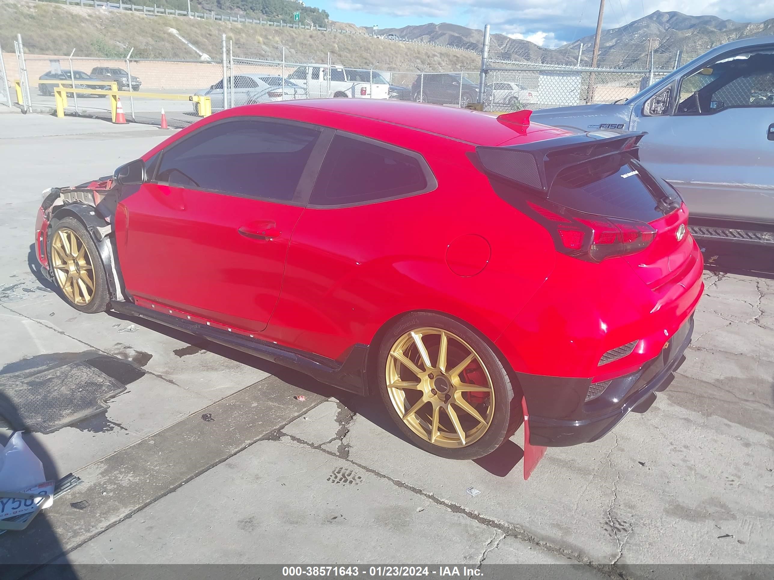 Photo 2 VIN: KMHT36AH6LU003375 - HYUNDAI VELOSTER 