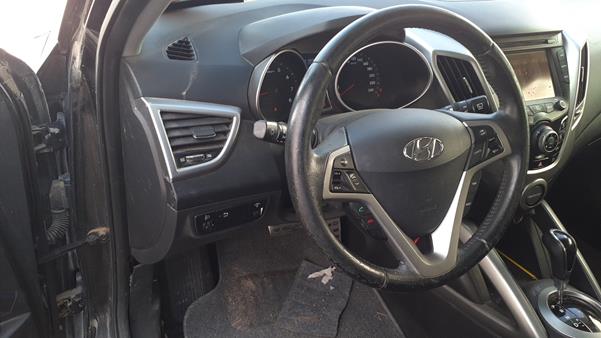 Photo 11 VIN: KMHTC61C1CU081874 - HYUNDAI VELOSTER 