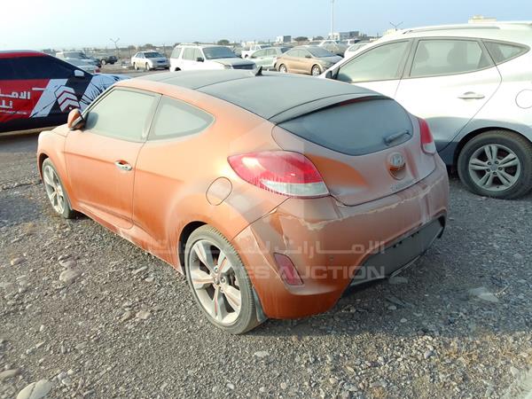 Photo 10 VIN: KMHTC61C1DU123493 - HYUNDAI VELOSTER 