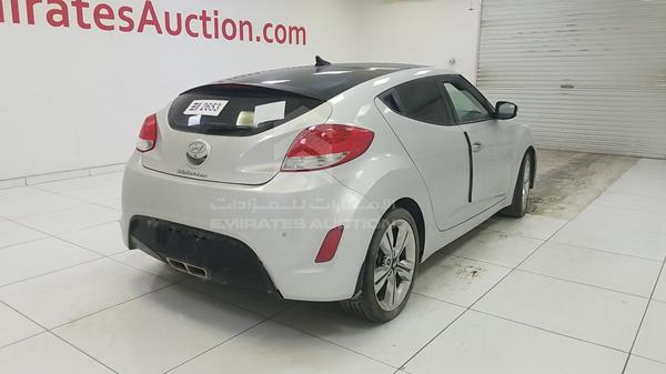 Photo 8 VIN: KMHTC61C1GU251575 - HYUNDAI VELOSTER 