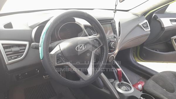 Photo 9 VIN: KMHTC61C3CU082024 - HYUNDAI VELOSTER 