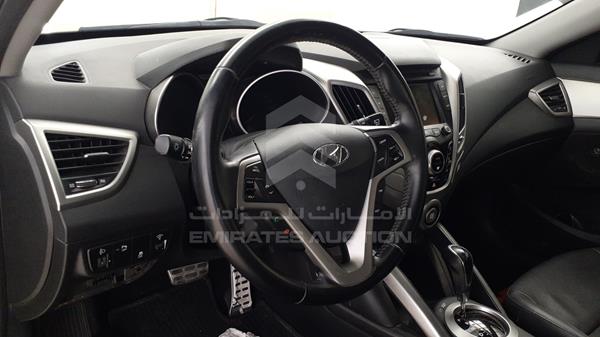 Photo 9 VIN: KMHTC61C4FU205494 - HYUNDAI VELOSTER 