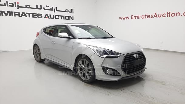 Photo 10 VIN: KMHTC61E0HU298082 - HYUNDAI VELOSTER 