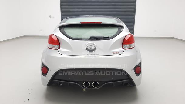 Photo 8 VIN: KMHTC61E0HU298082 - HYUNDAI VELOSTER 