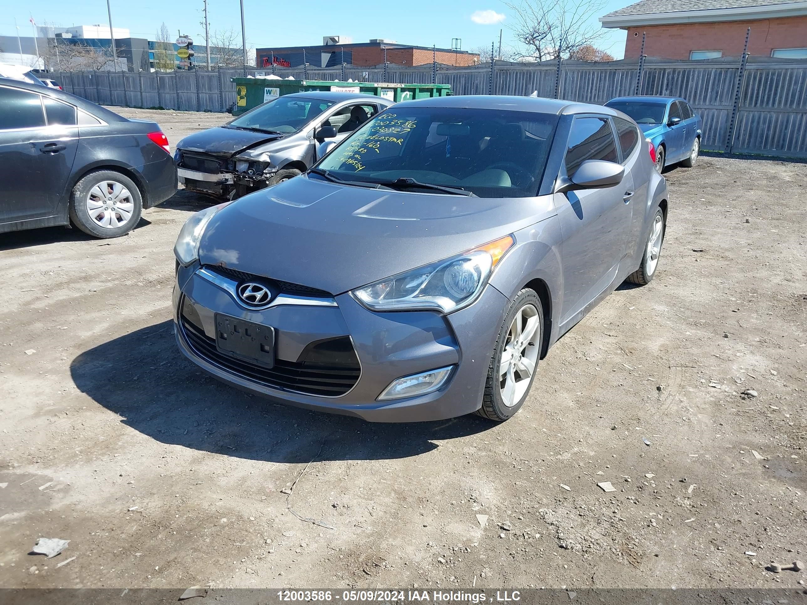 Photo 1 VIN: KMHTC6AD0CU030827 - HYUNDAI VELOSTER 