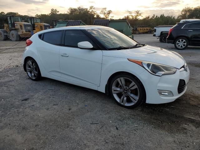 Photo 3 VIN: KMHTC6AD0CU041519 - HYUNDAI VELOSTER 