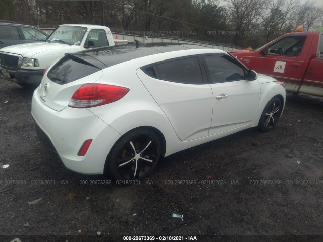 Photo 3 VIN: KMHTC6AD0DU106516 - HYUNDAI VELOSTER 