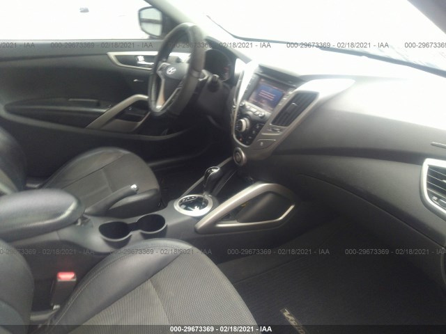 Photo 4 VIN: KMHTC6AD0DU106516 - HYUNDAI VELOSTER 