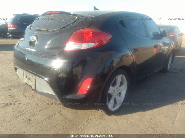 Photo 3 VIN: KMHTC6AD0DU133229 - HYUNDAI VELOSTER 