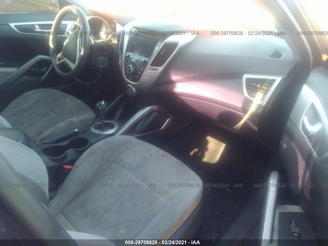 Photo 4 VIN: KMHTC6AD0DU133229 - HYUNDAI VELOSTER 