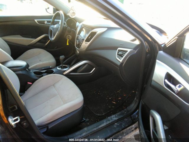 Photo 4 VIN: KMHTC6AD0DU142254 - HYUNDAI VELOSTER 