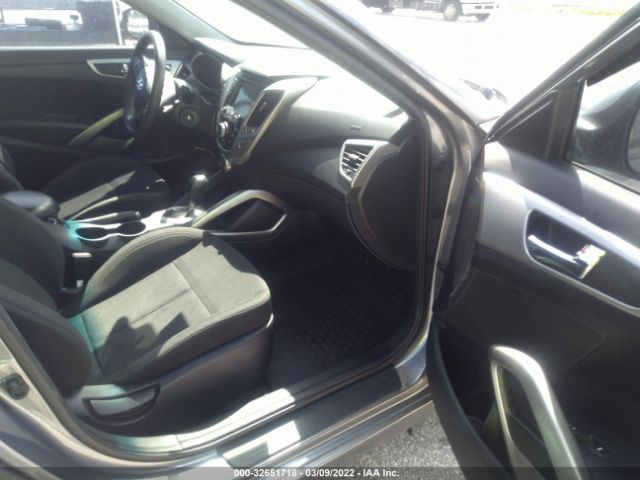 Photo 4 VIN: KMHTC6AD0EU203992 - HYUNDAI VELOSTER 