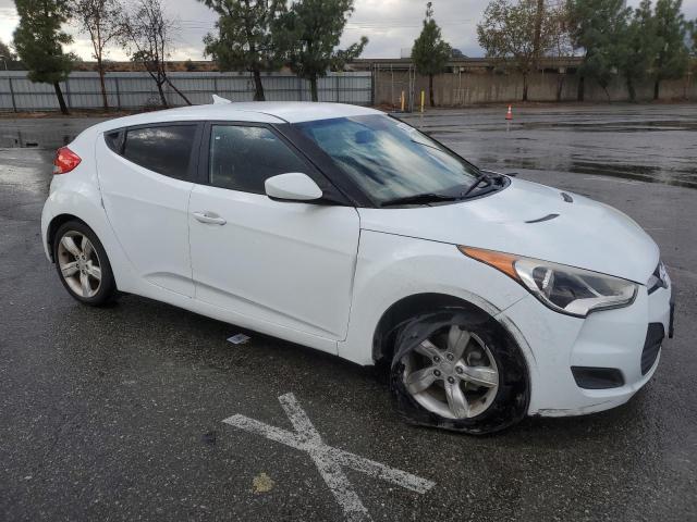 Photo 3 VIN: KMHTC6AD0FU224441 - HYUNDAI VELOSTER 