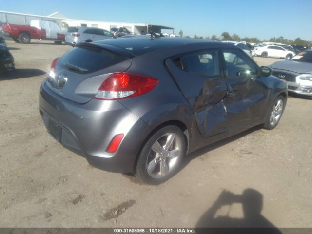 Photo 3 VIN: KMHTC6AD0FU226383 - HYUNDAI VELOSTER 