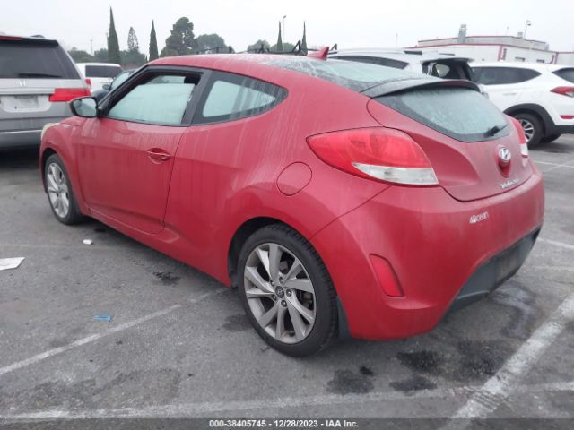 Photo 2 VIN: KMHTC6AD0GU250152 - HYUNDAI VELOSTER 