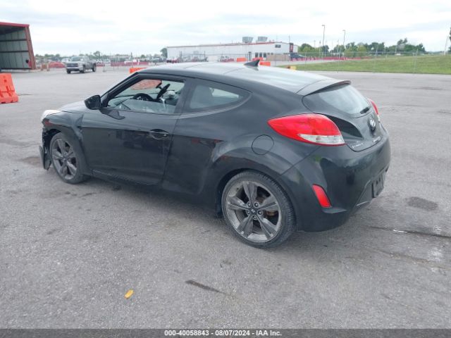 Photo 2 VIN: KMHTC6AD0GU257974 - HYUNDAI VELOSTER 