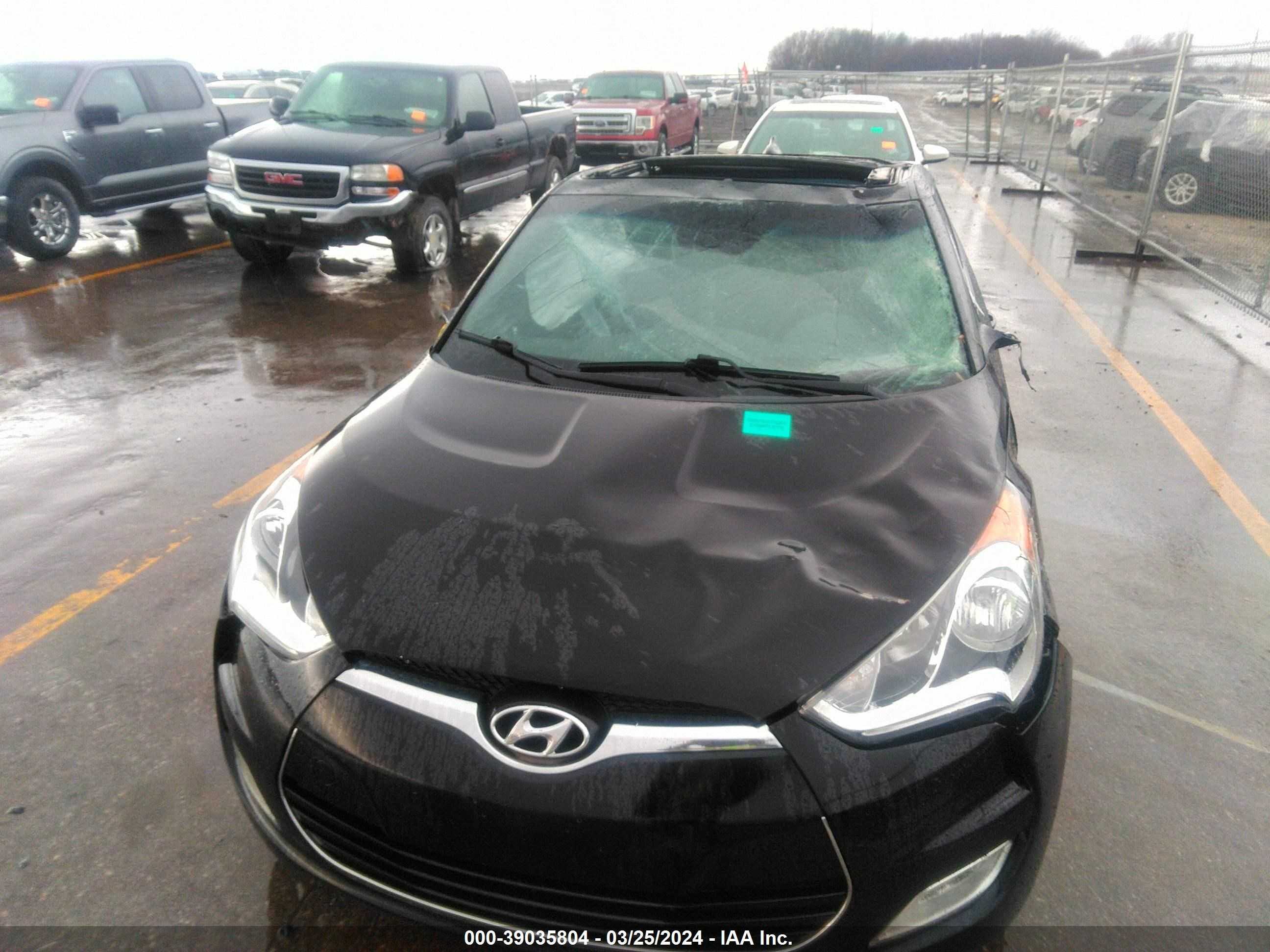 Photo 5 VIN: KMHTC6AD0GU263015 - HYUNDAI VELOSTER 