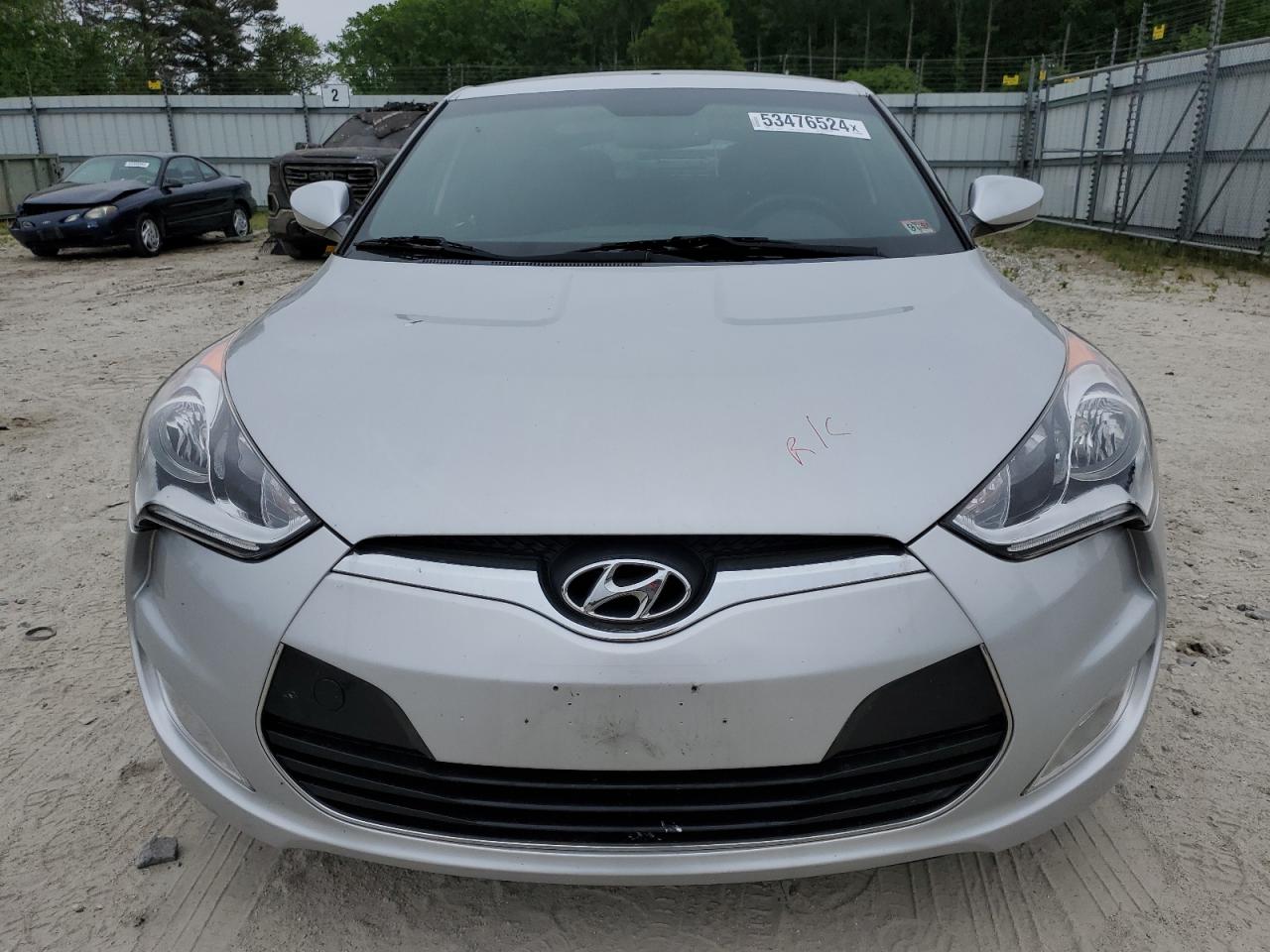 Photo 4 VIN: KMHTC6AD0GU266478 - HYUNDAI VELOSTER 