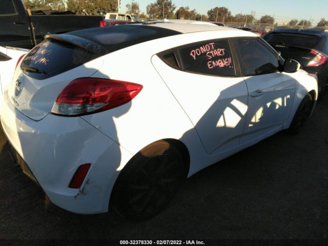 Photo 3 VIN: KMHTC6AD0GU270756 - HYUNDAI VELOSTER 