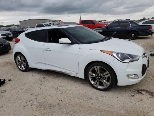 Photo 3 VIN: KMHTC6AD0GU292059 - HYUNDAI VELOSTER 