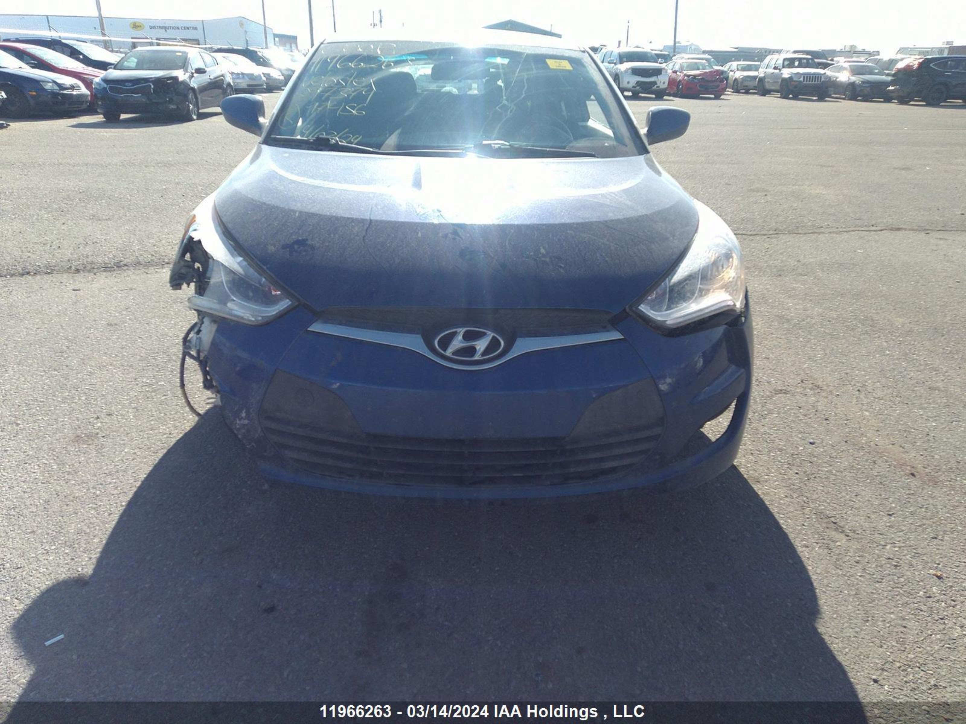 Photo 11 VIN: KMHTC6AD0GU297374 - HYUNDAI VELOSTER 