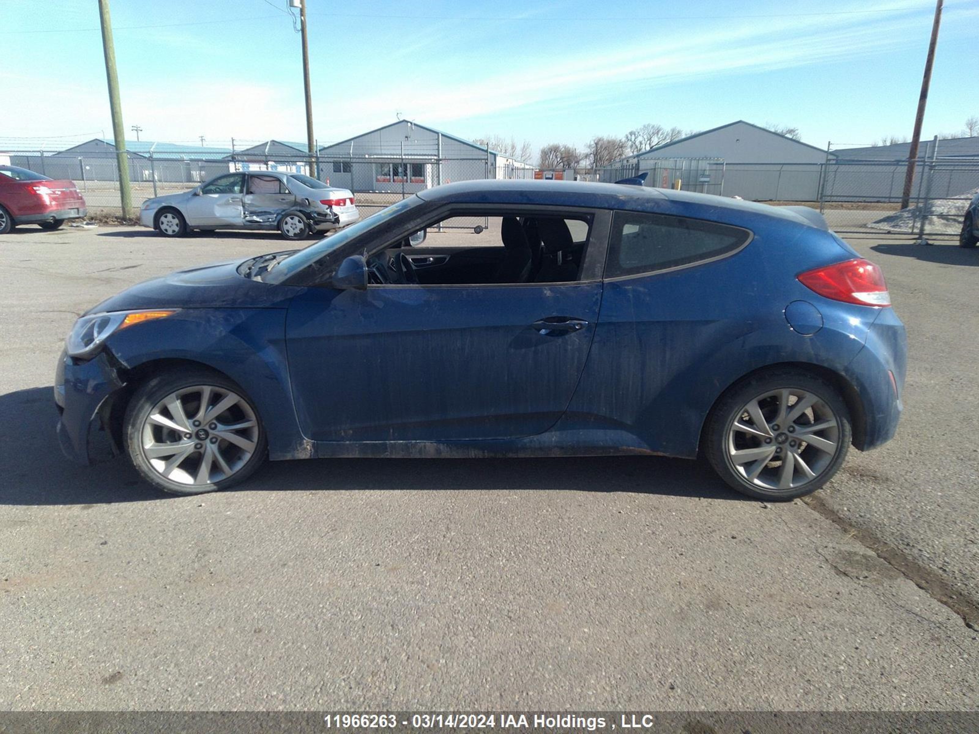 Photo 13 VIN: KMHTC6AD0GU297374 - HYUNDAI VELOSTER 