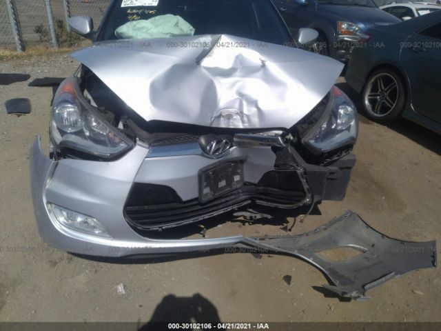 Photo 5 VIN: KMHTC6AD0GU300368 - HYUNDAI VELOSTER 