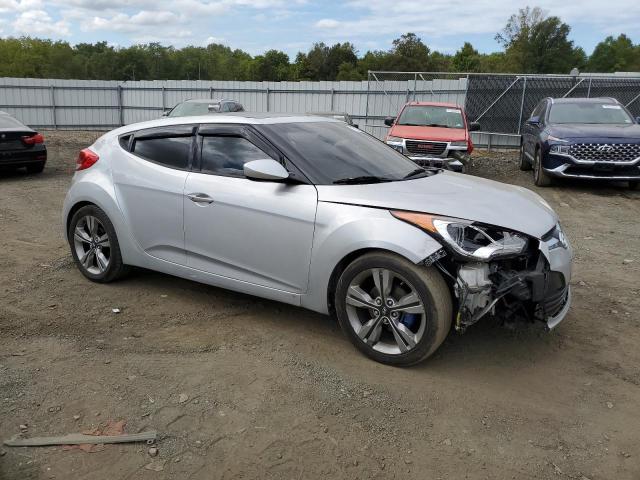 Photo 3 VIN: KMHTC6AD0GU302234 - HYUNDAI VELOSTER 