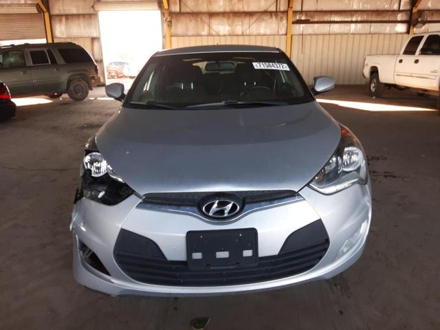 Photo 4 VIN: KMHTC6AD0HU311582 - HYUNDAI VELOSTER 