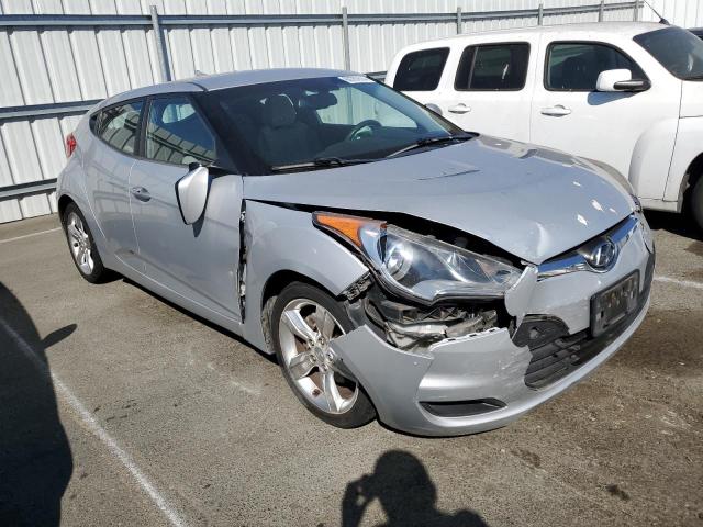 Photo 3 VIN: KMHTC6AD1CU042629 - HYUNDAI VELOSTER 