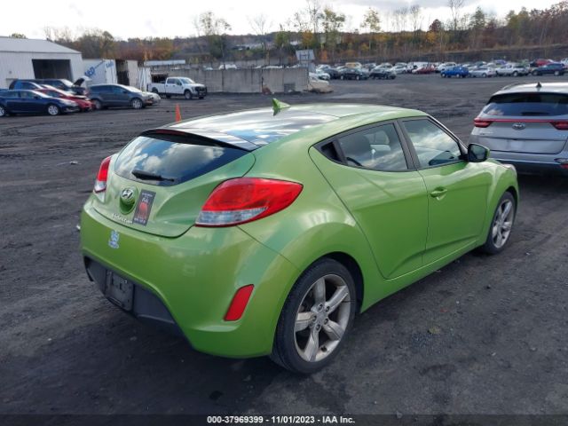 Photo 3 VIN: KMHTC6AD1CU046132 - HYUNDAI VELOSTER 