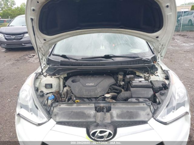 Photo 9 VIN: KMHTC6AD1CU060807 - HYUNDAI VELOSTER 