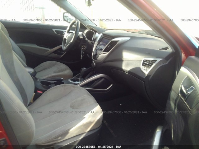 Photo 4 VIN: KMHTC6AD1CU064307 - HYUNDAI VELOSTER 