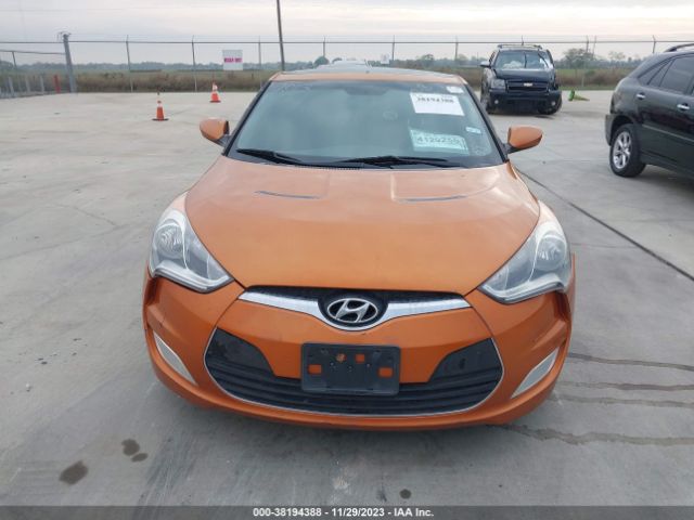 Photo 5 VIN: KMHTC6AD1DU125060 - HYUNDAI VELOSTER 