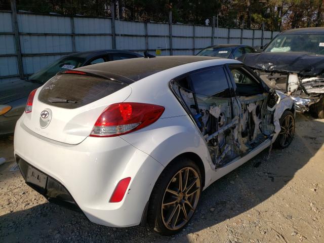 Photo 3 VIN: KMHTC6AD1DU132915 - HYUNDAI VELOSTER 