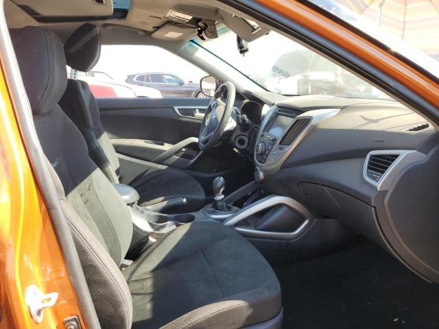 Photo 4 VIN: KMHTC6AD1DU142974 - HYUNDAI VELOSTER 