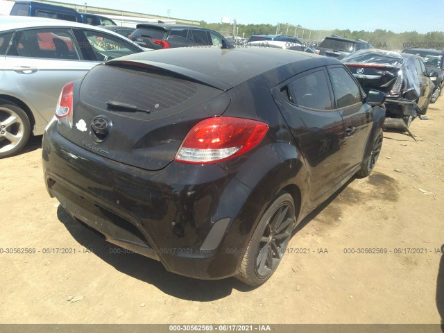 Photo 3 VIN: KMHTC6AD1DU170709 - HYUNDAI VELOSTER 