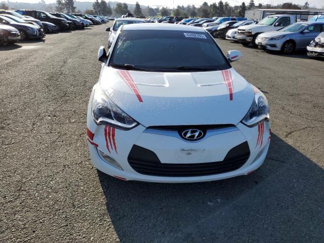 Photo 4 VIN: KMHTC6AD1FU222813 - HYUNDAI VELOSTER 