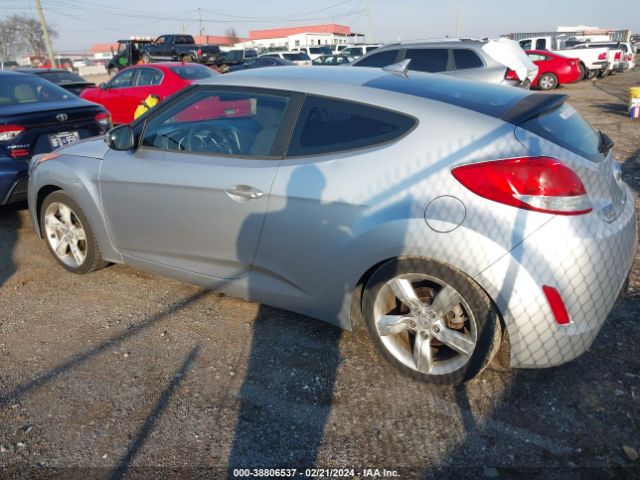 Photo 2 VIN: KMHTC6AD1FU224934 - HYUNDAI VELOSTER 