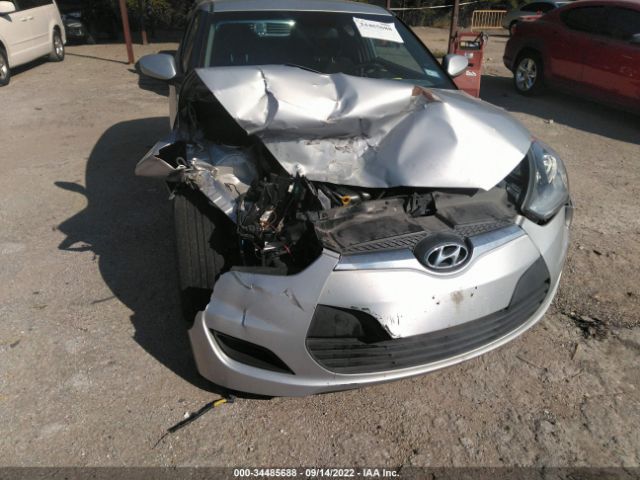 Photo 5 VIN: KMHTC6AD1FU225632 - HYUNDAI VELOSTER 