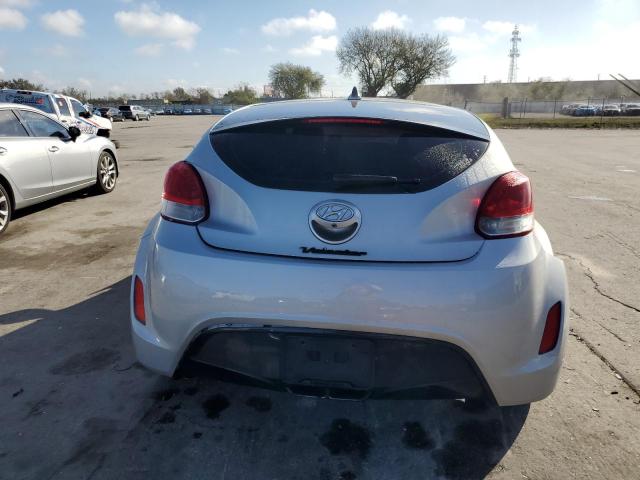 Photo 5 VIN: KMHTC6AD1FU234556 - HYUNDAI VELOSTER 