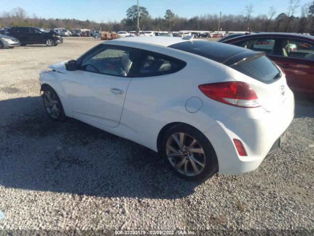 Photo 2 VIN: KMHTC6AD1GU268420 - HYUNDAI VELOSTER 