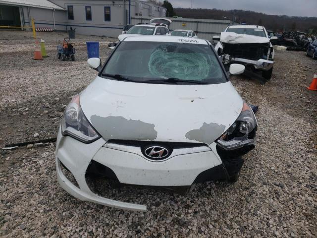 Photo 4 VIN: KMHTC6AD1GU290515 - HYUNDAI VELOSTER 