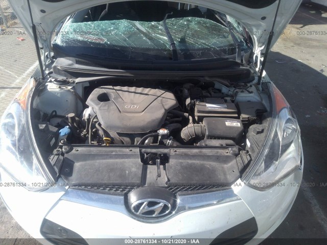 Photo 9 VIN: KMHTC6AD1GU292328 - HYUNDAI VELOSTER 