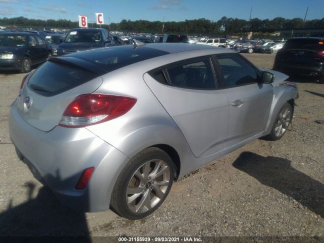 Photo 3 VIN: KMHTC6AD1HU310084 - HYUNDAI VELOSTER 