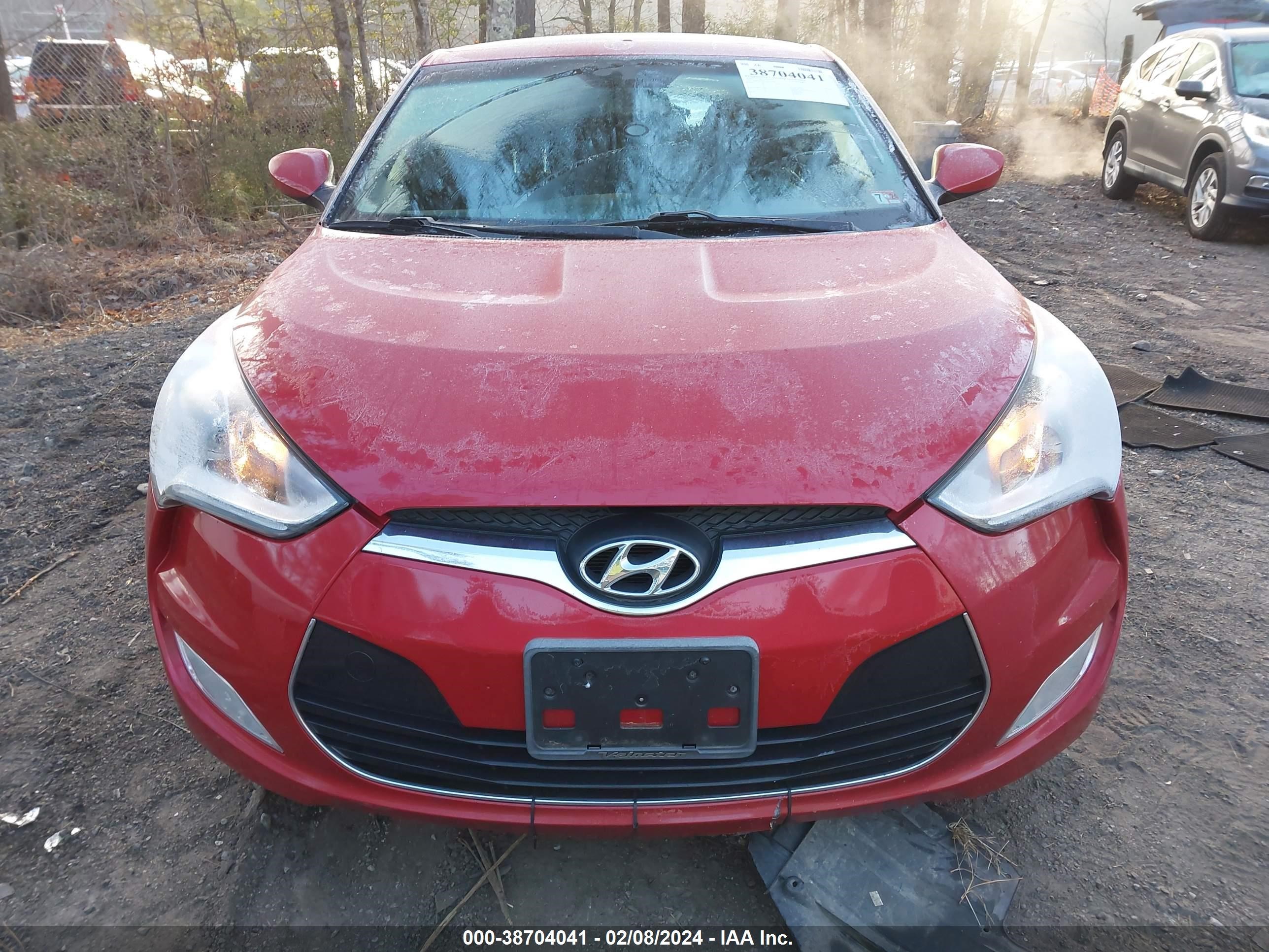 Photo 11 VIN: KMHTC6AD1HU322980 - HYUNDAI VELOSTER 