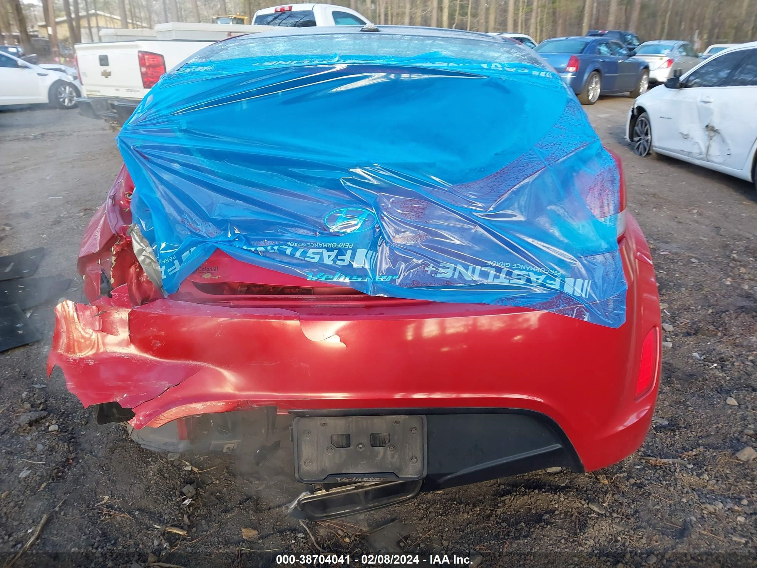 Photo 15 VIN: KMHTC6AD1HU322980 - HYUNDAI VELOSTER 