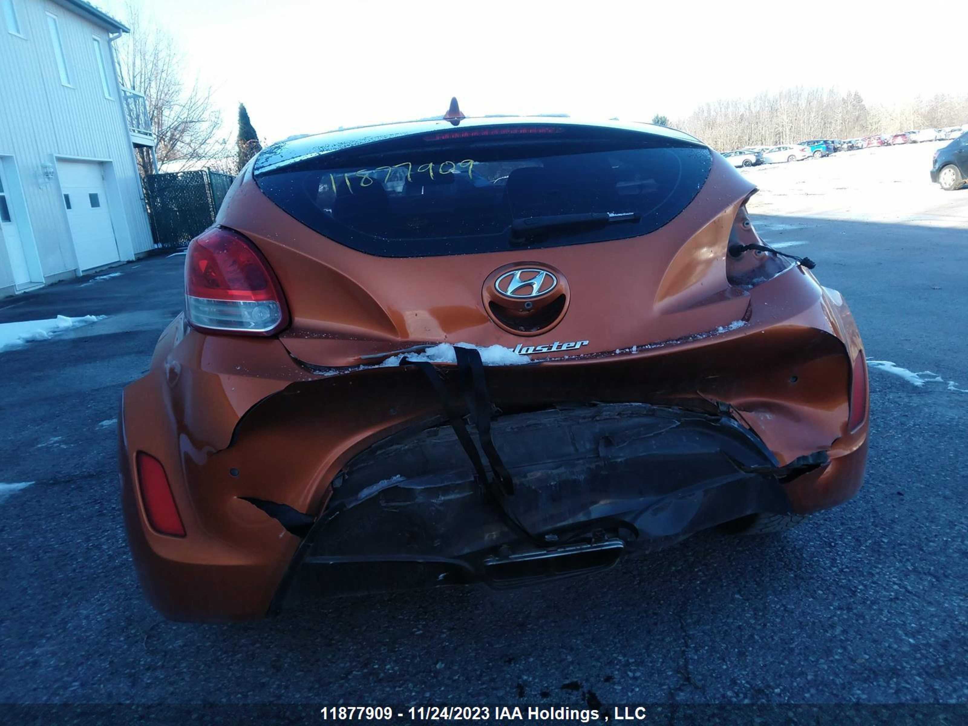 Photo 5 VIN: KMHTC6AD2CU033244 - HYUNDAI VELOSTER 